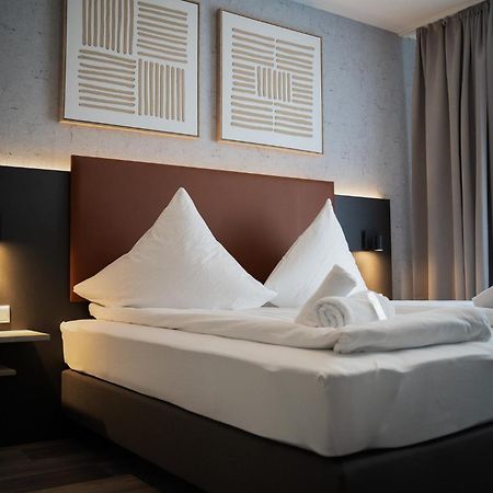 Junik Apartments Oberhausen โอเบอร์เฮาเซิน ภายนอก รูปภาพ