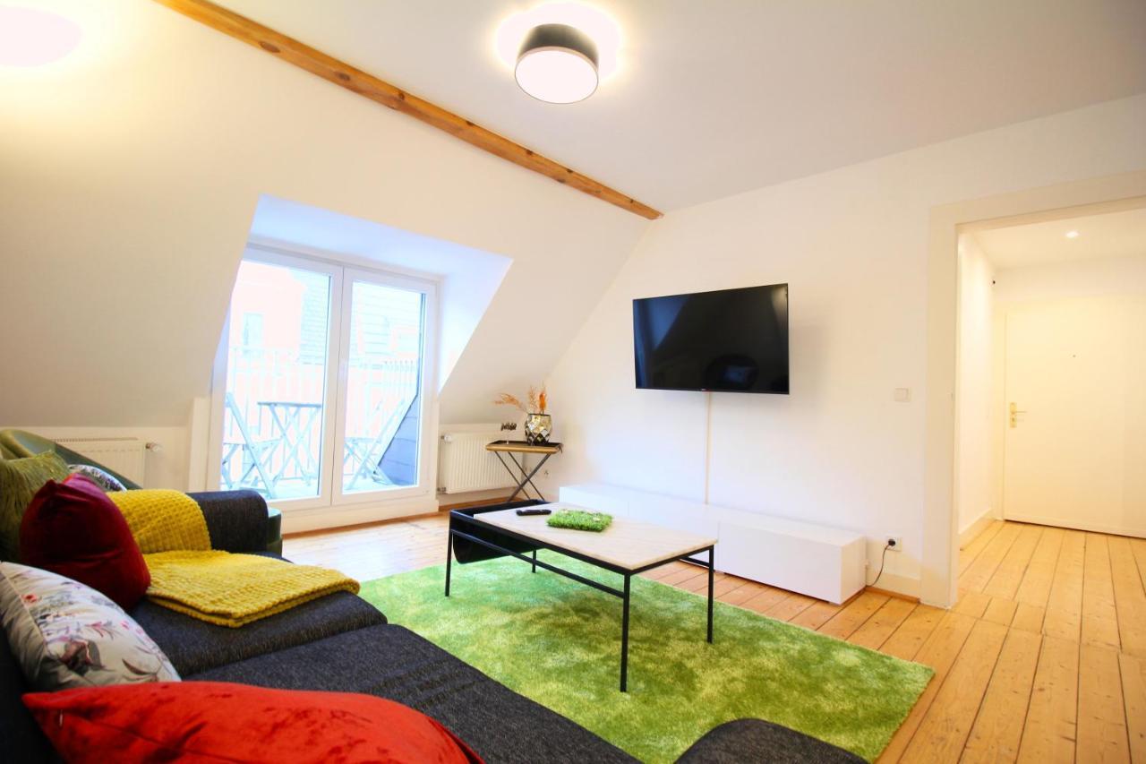 Junik Apartments Oberhausen โอเบอร์เฮาเซิน ภายนอก รูปภาพ