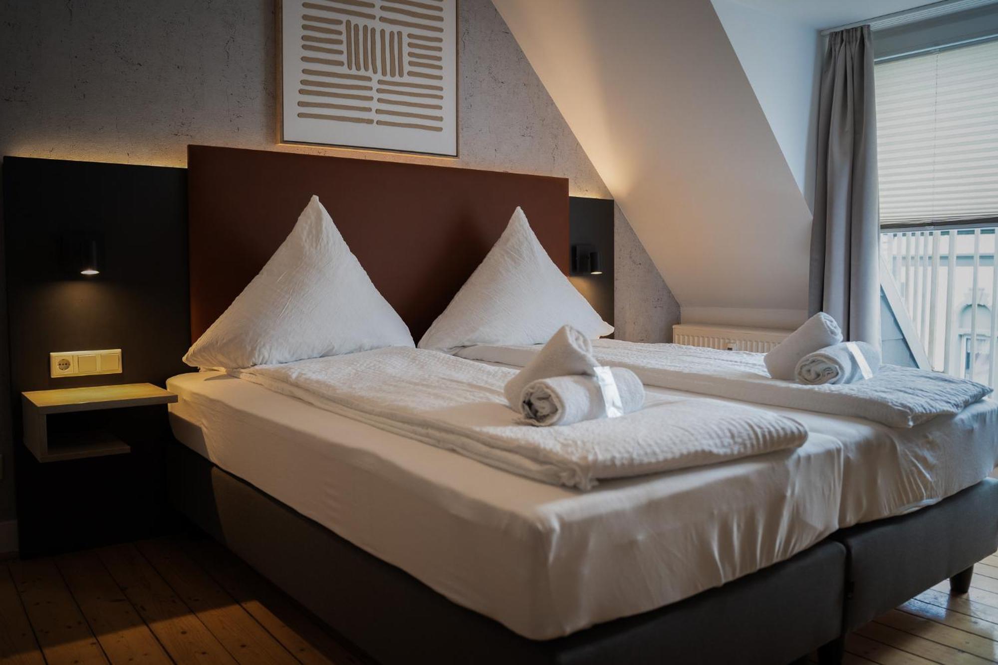 Junik Apartments Oberhausen โอเบอร์เฮาเซิน ภายนอก รูปภาพ