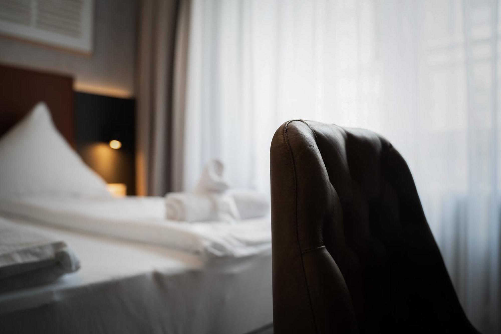 Junik Apartments Oberhausen โอเบอร์เฮาเซิน ภายนอก รูปภาพ