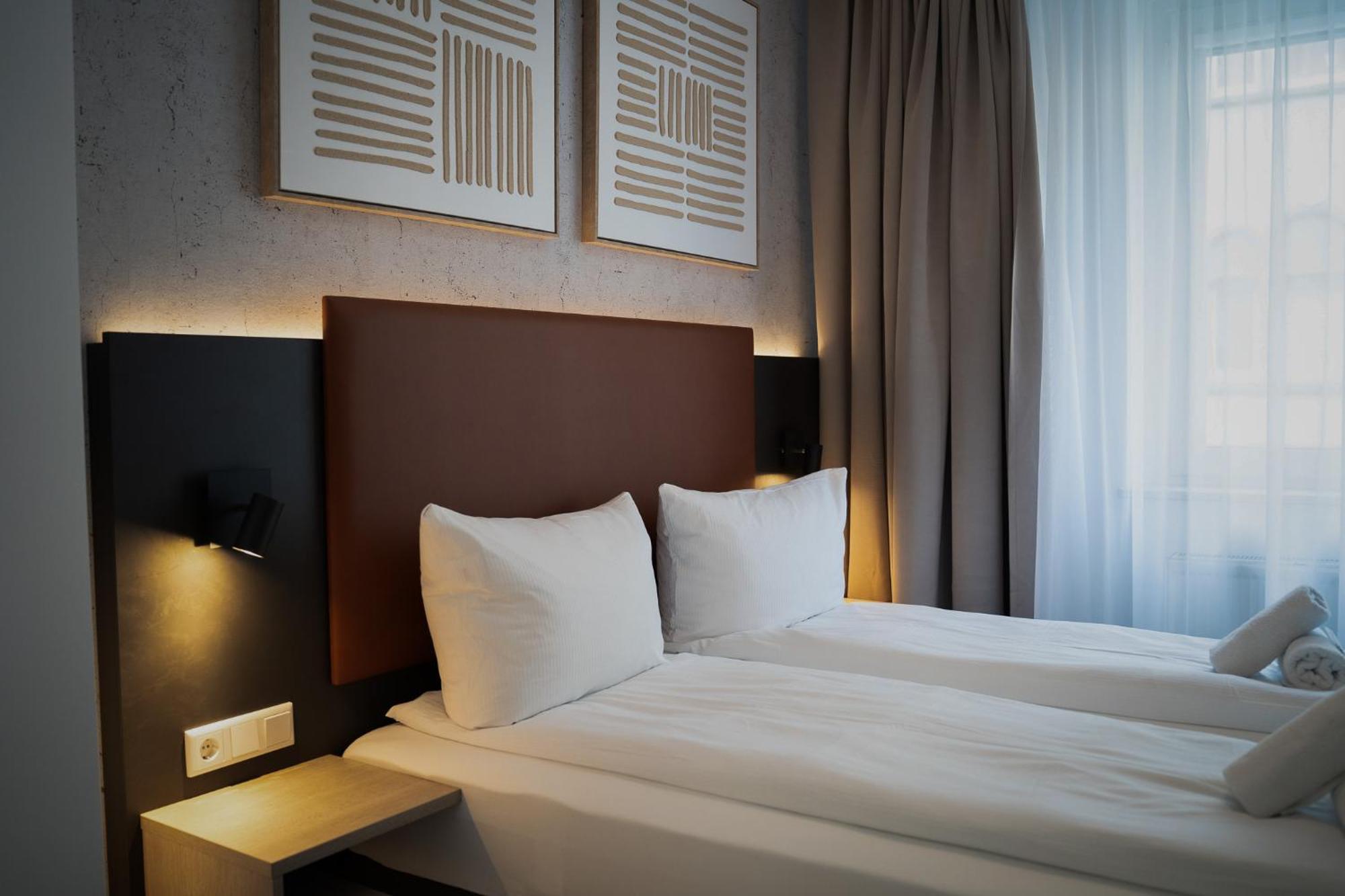 Junik Apartments Oberhausen โอเบอร์เฮาเซิน ภายนอก รูปภาพ