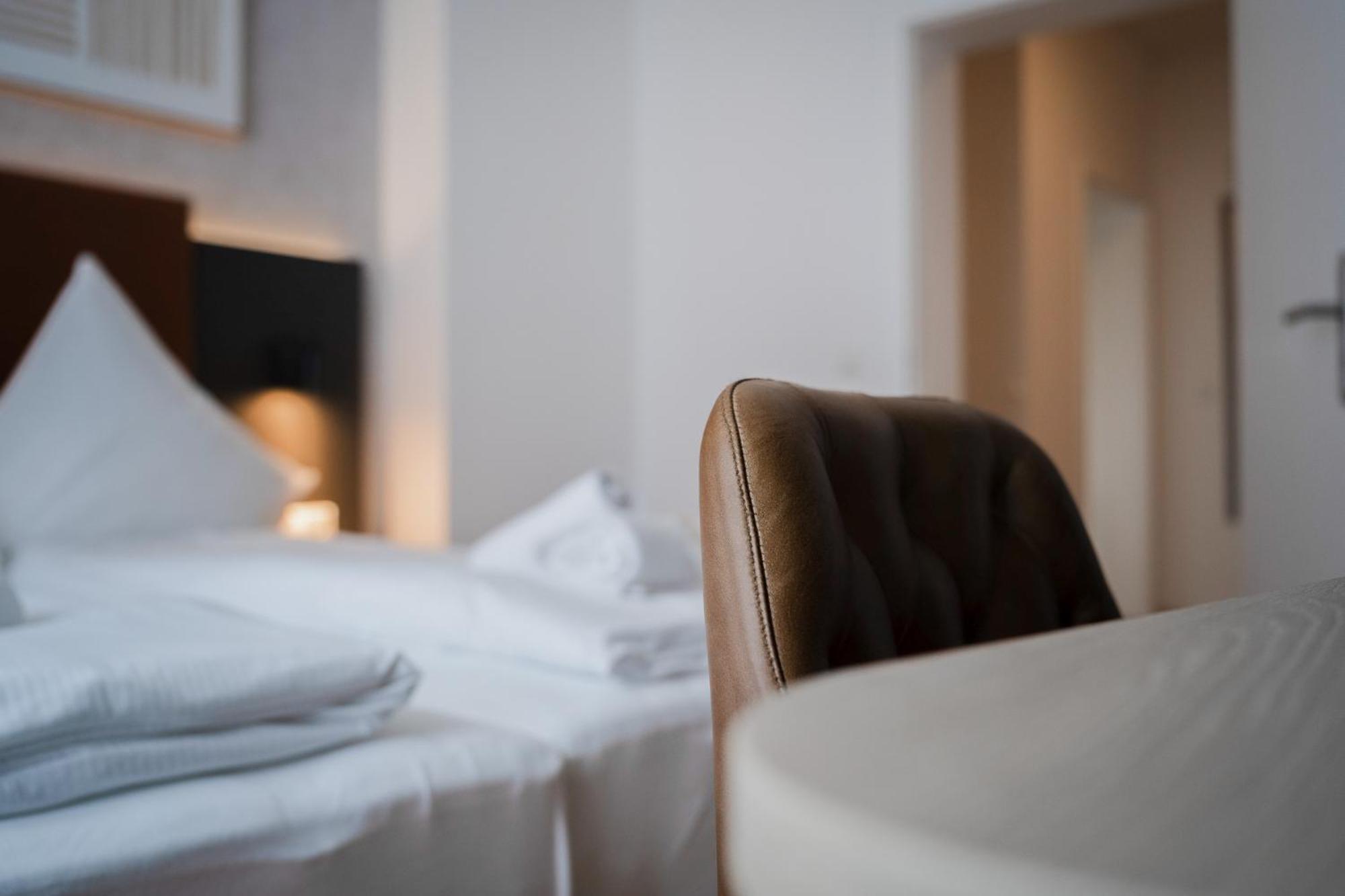 Junik Apartments Oberhausen โอเบอร์เฮาเซิน ภายนอก รูปภาพ
